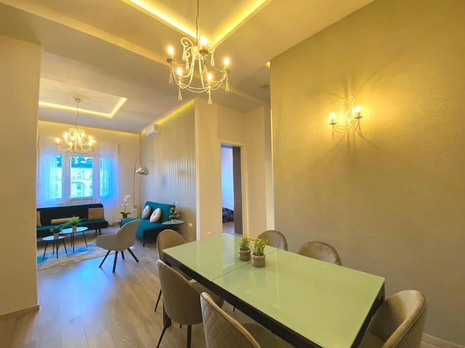 Luxury Buda Apartment Budapest Exterior photo